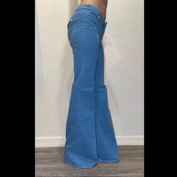 Joe’s jeans stretch flared bell bottom jeans in Malibu. Size 27 - Picture 3 of 16